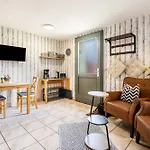 Huehnerstall By Opitz * Lohmen (Saxony)