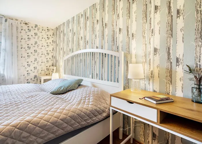 Huehnerstall By Opitz 로멘